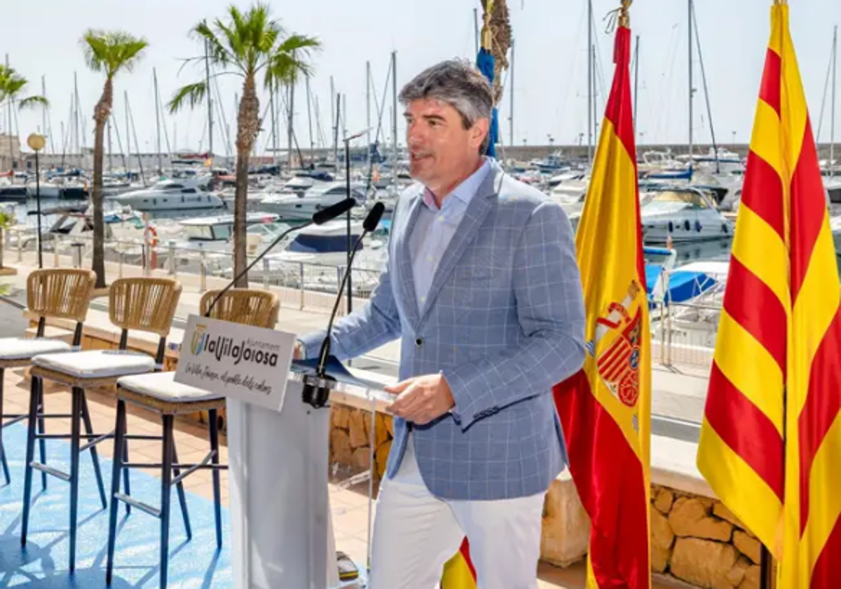 Mayor of La Vila Joiosa, Marcos Zaragoza, from the People's Party (PP).