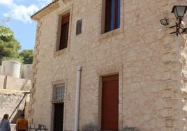 Imagen de la residencia El Cenáculo, lugar de origen del incendio de Ibi.