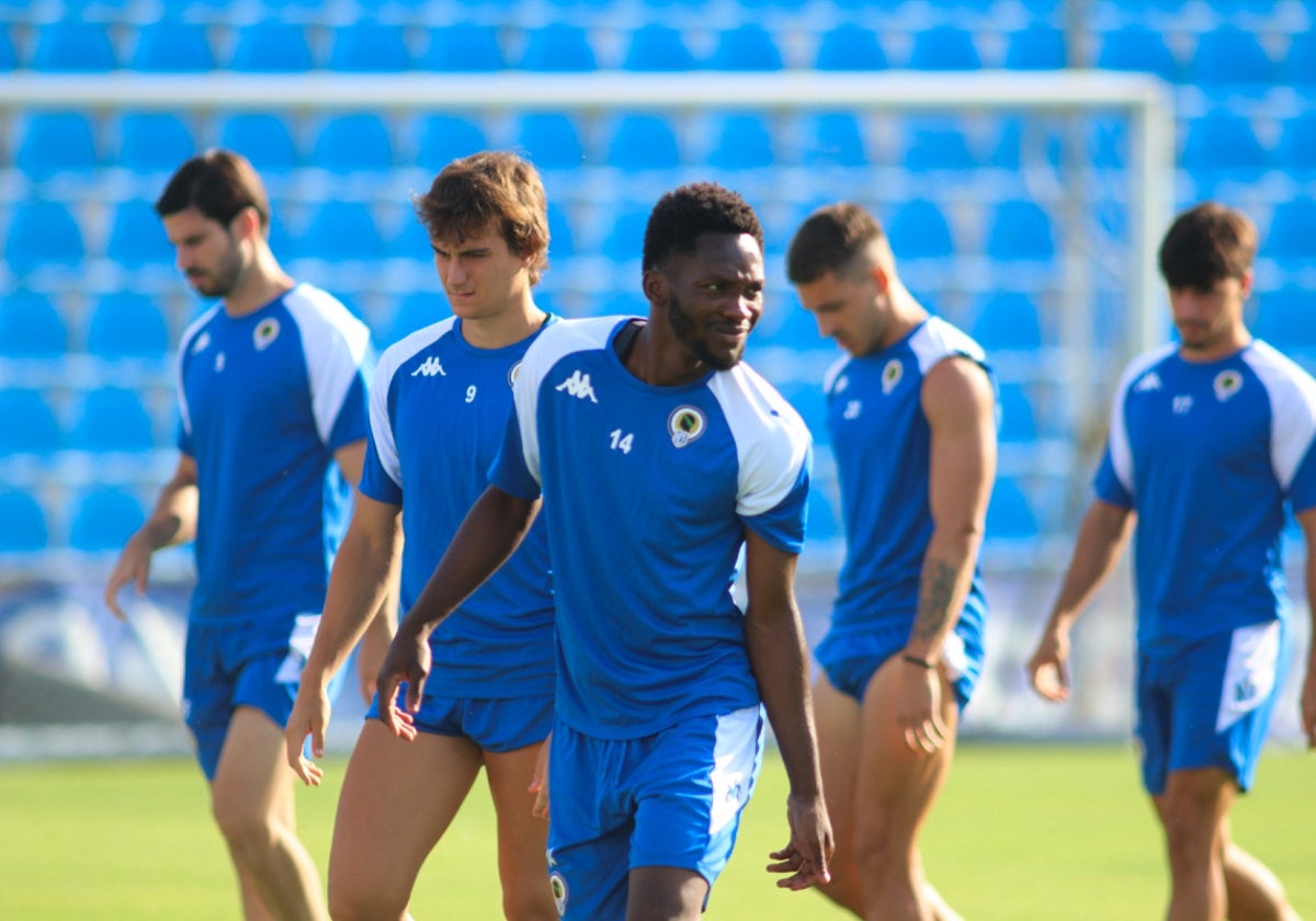 Ben Hamed y Slavy, dos de los nuevos fichajes, durante uno de los entrenamientos en el Rico Pérez.