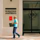 Imagen principal - Alicante acelera y aprobará este martes la moratoria de bloques turísticos