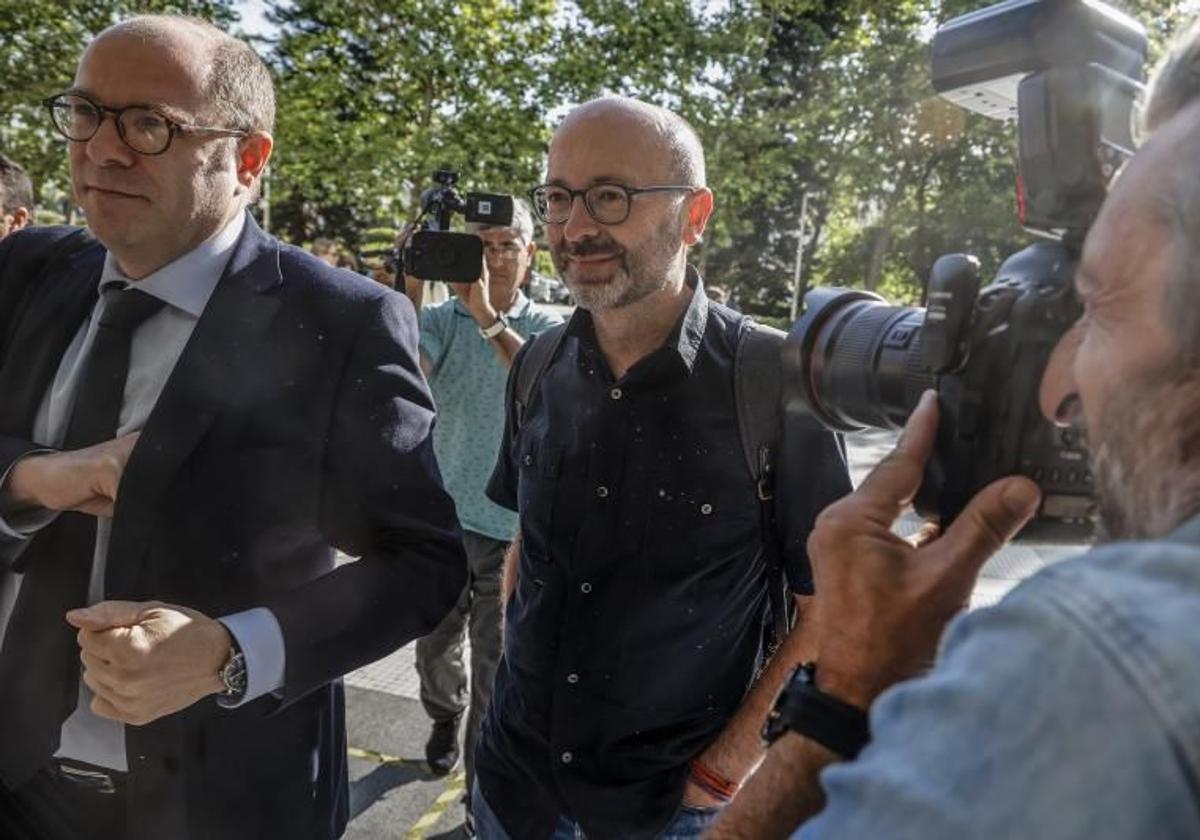 Francis Puig, hermano del expresidente de la Generalitat, en su comparecencia en los juzgados.