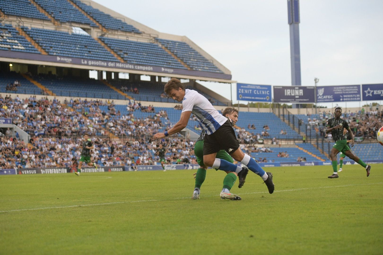 Derbi de alta tensión en el Rico Pérez