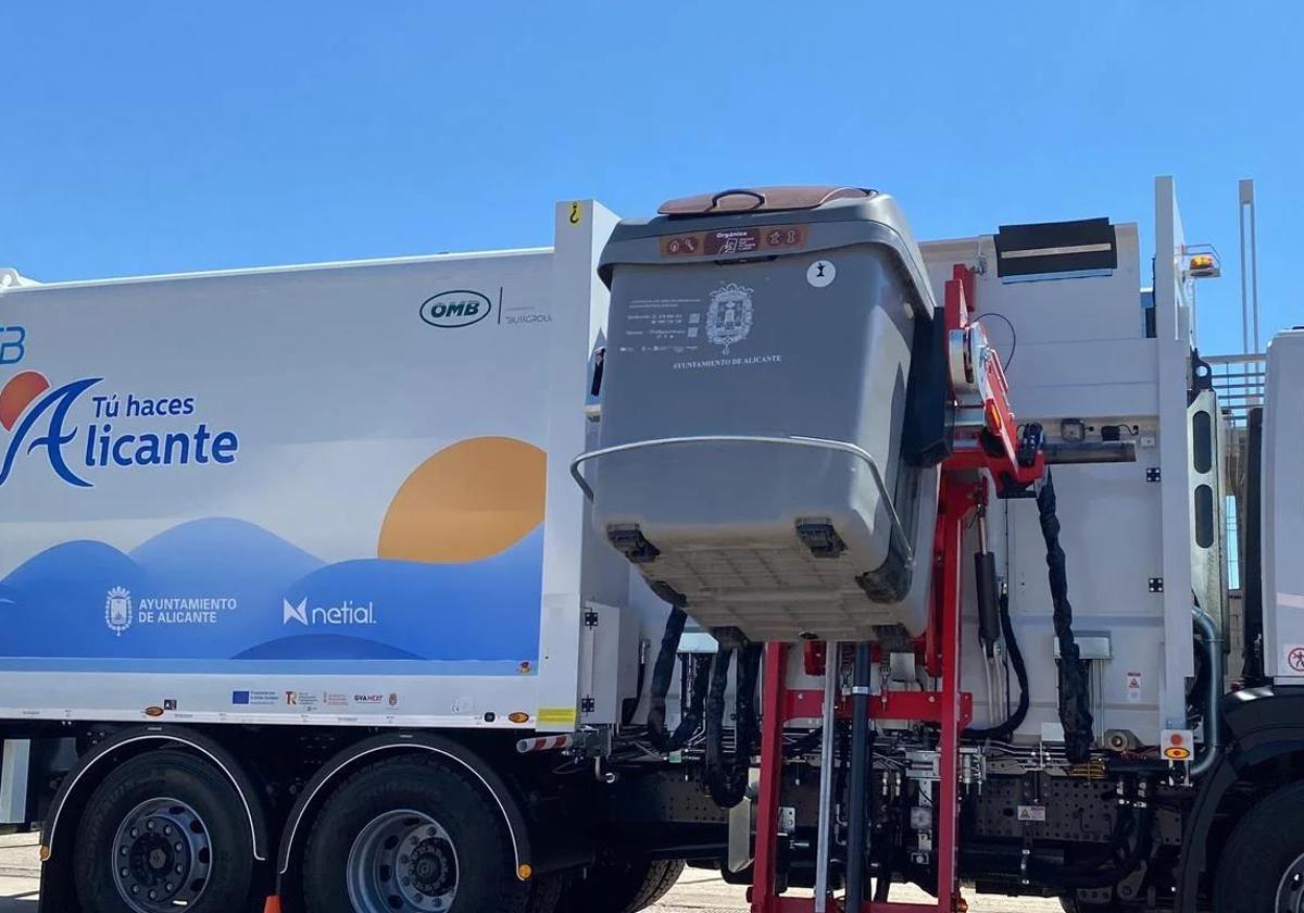Nuevos contenedores y camiones de la basura de Alicante.