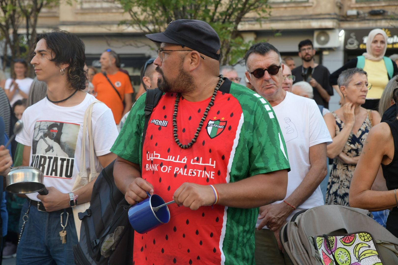 Cacerolada en Alicante para pedir el fin del holocausto en Gaza