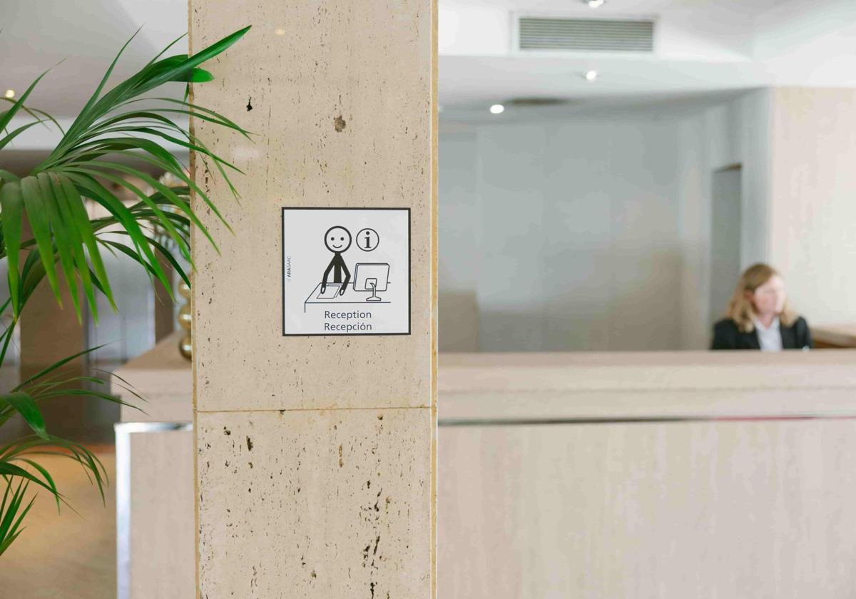 Cartel con pictogramas