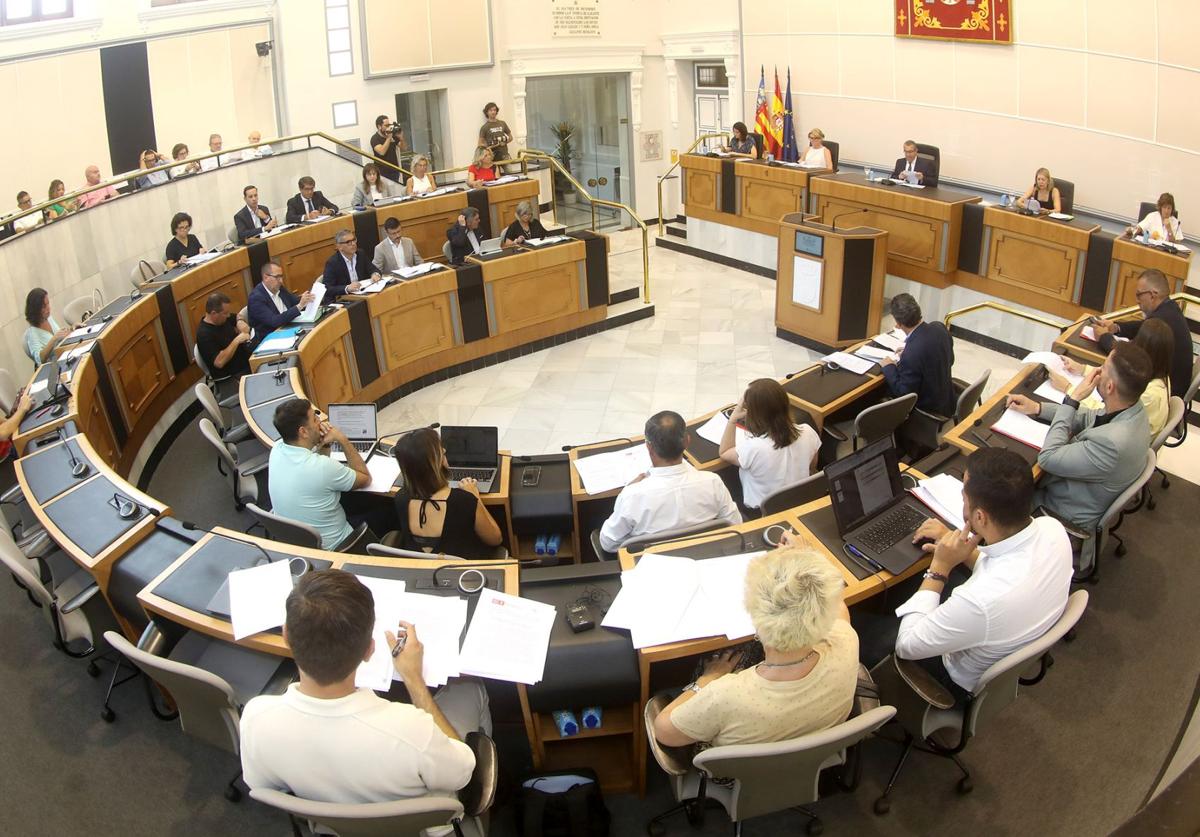 Ordinary July session of the Alicante Provincial Council.