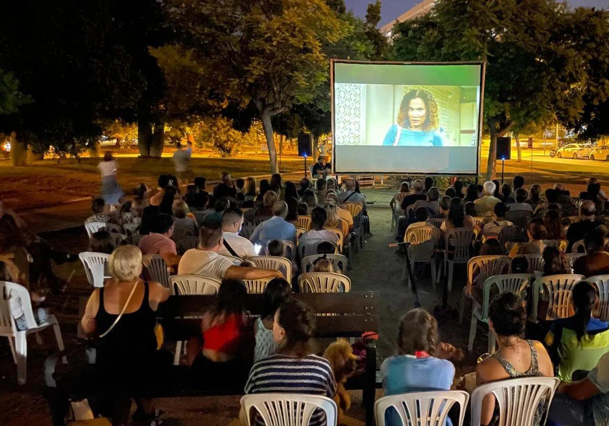 Elda lucirá ochentera con su ciclo 'Elda 40gra2'
