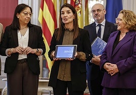 Ruth Merino (en el centro) en una imagen de archivo.