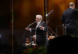 Plácido Domingo da el do de pecho en Alicante