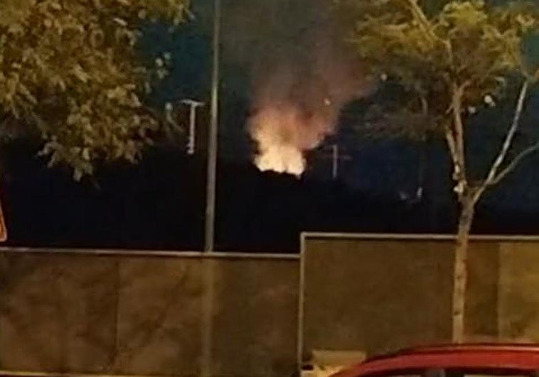 Conato de incendio en una colina del Pau 2.