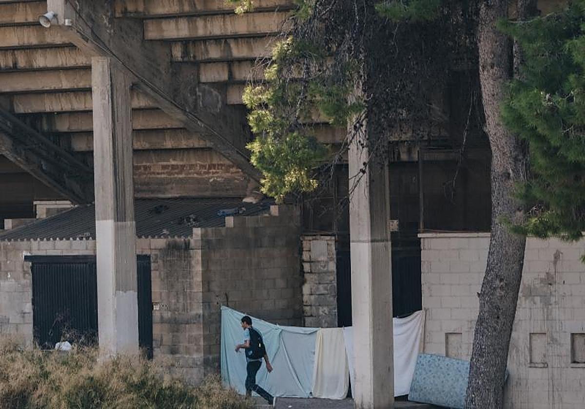 Imagen principal - El alquiler se dispara en los municipios de la costa de Alicante con la llegada del verano