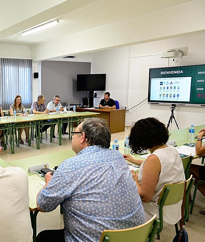 Imagen secundaria 2 - Cargos reunidos en la Junta