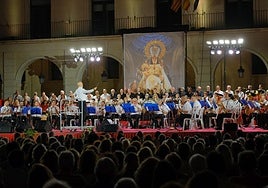 Alicante se emociona con la Alborada a la Virgen del Remedio
