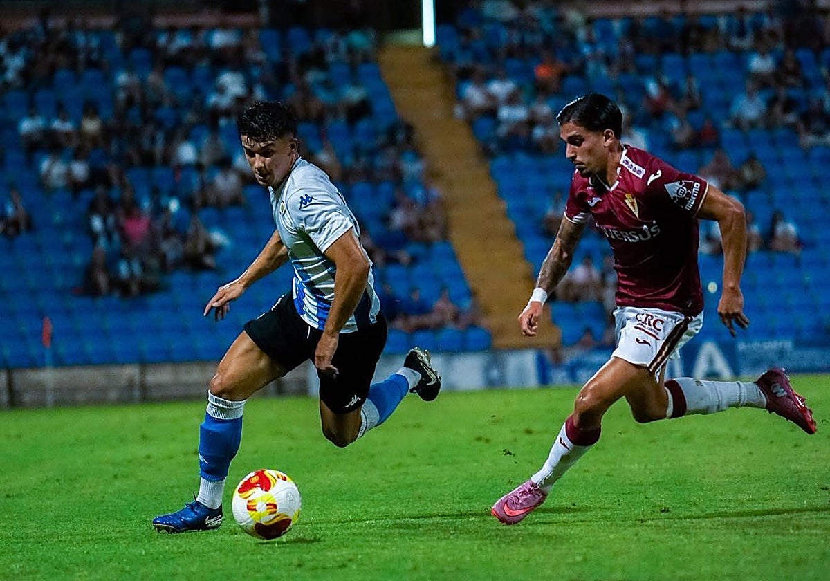 Rubén Cantero, durante el amistoso Hércules-Real Murcia.