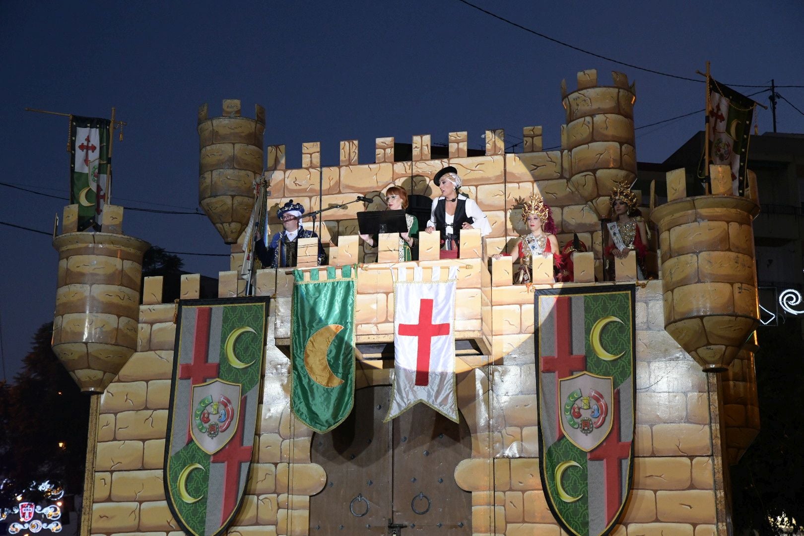 Los Moros y Cristianos invaden Altozano