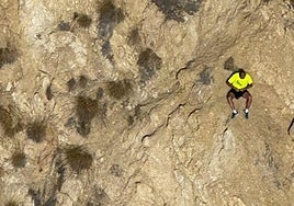 La persona rescatada quedó inmovilizada durante su ascenso.