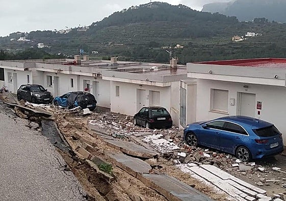 El vial de acceso a Balcón de Bernia que será reconstruido tras el derrumbe de 2022