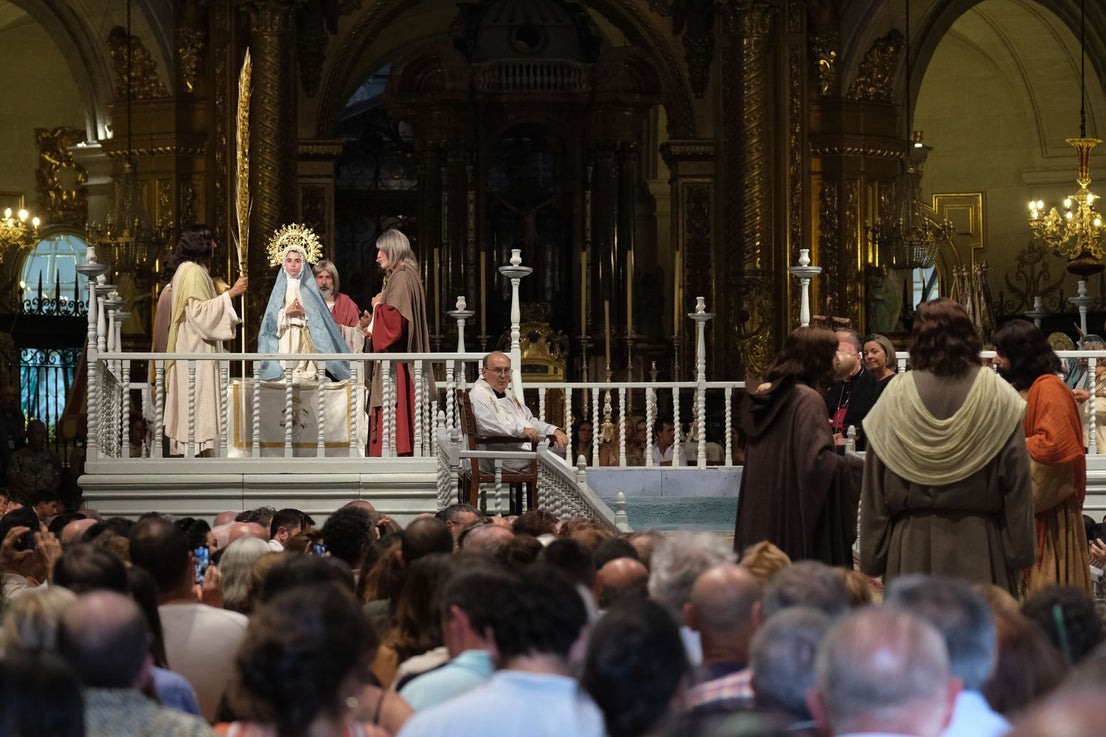 Elche celebra la última representación completa del Misteri antes de la ...