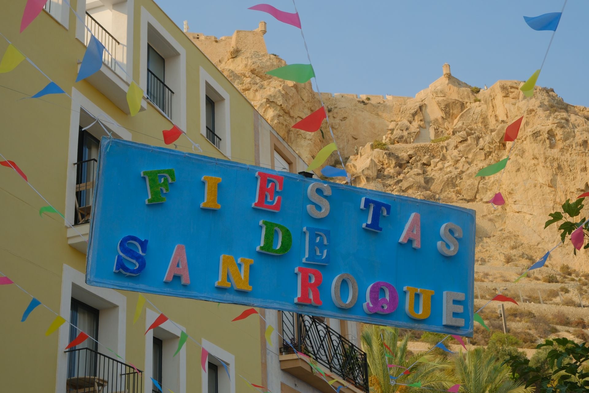 San Roque celebra sus fiestas en honor al copatrón de Alicante