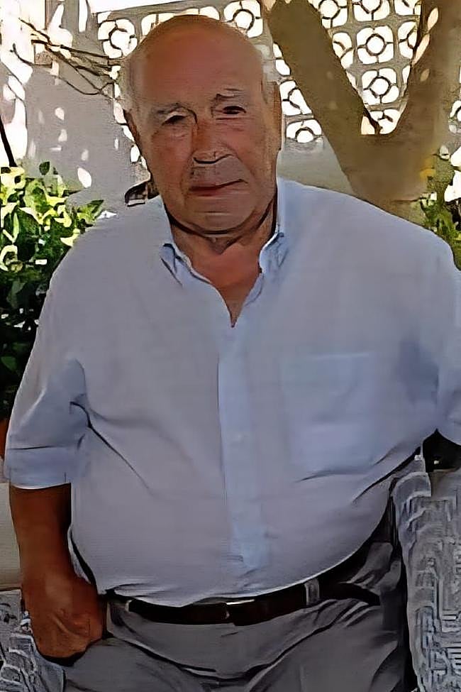 El Ayuntamiento ha trasladado sus condolencias a familiares y amigos, destacando que su ejemplo y sus logros forman parte de la memoria viva de Orihuela