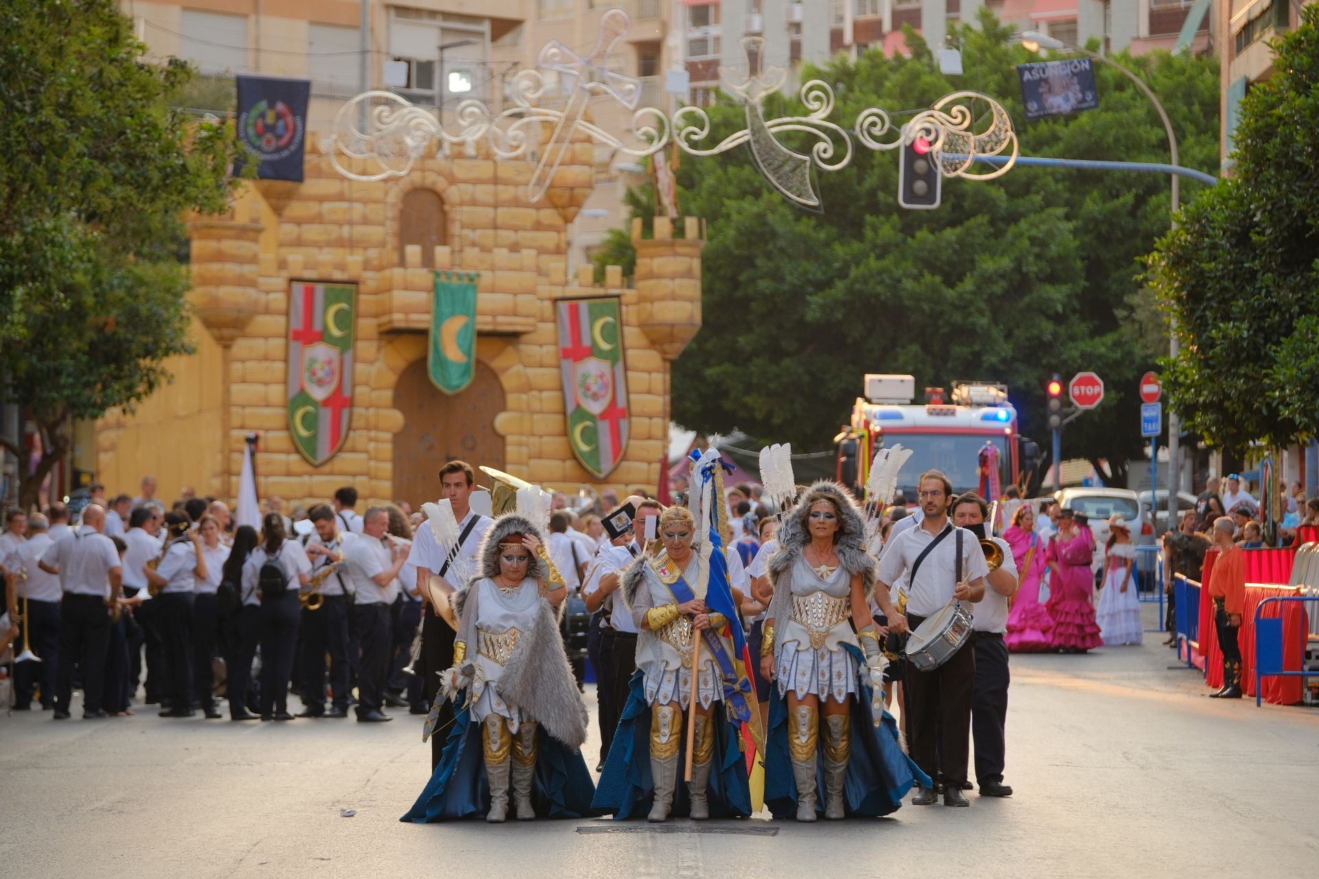 La Entrada Mora de Altozano llena de color el barrio
