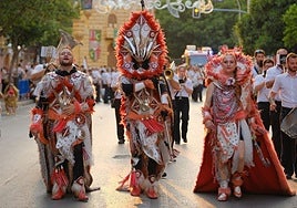 La Entrada Mora de Altozano llena de color el barrio