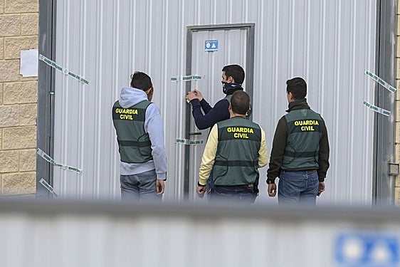 Agentes del Seprona de la Guardia Civil, en una imagen de archivo.