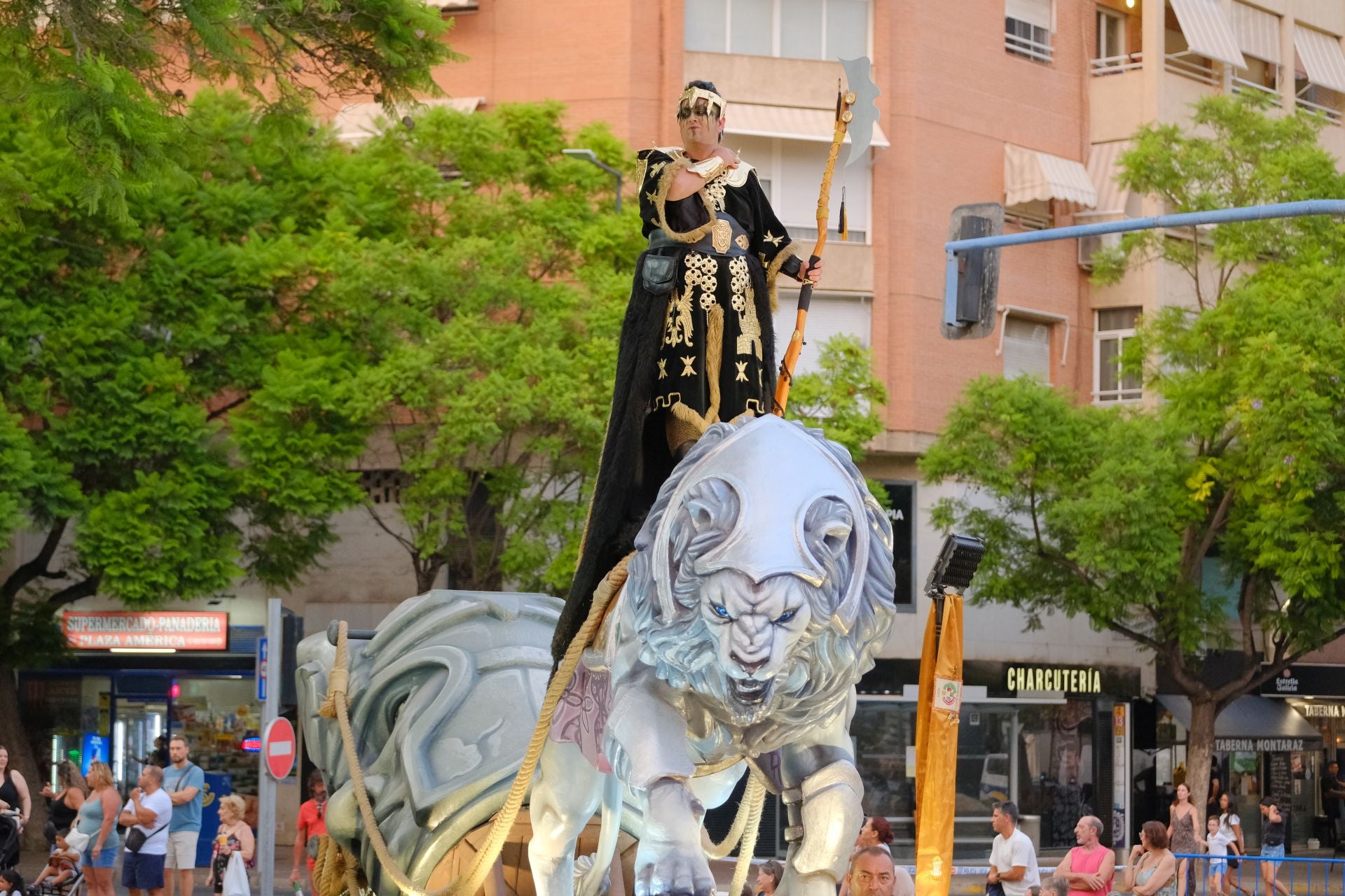 Espectacular Entrada Cristiana en las fiestas de Altozano