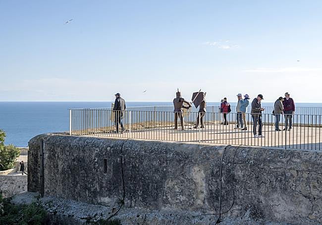 Castillo de Santa Bárbara.
