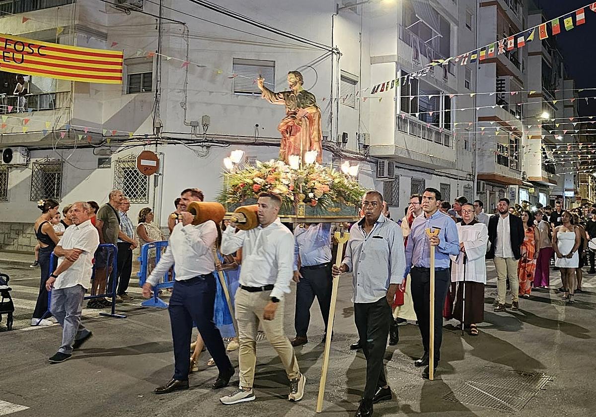 Una celebración vecinal que recupera sus tradiciones y añade este año iniciativas para reforzar la seguridad.