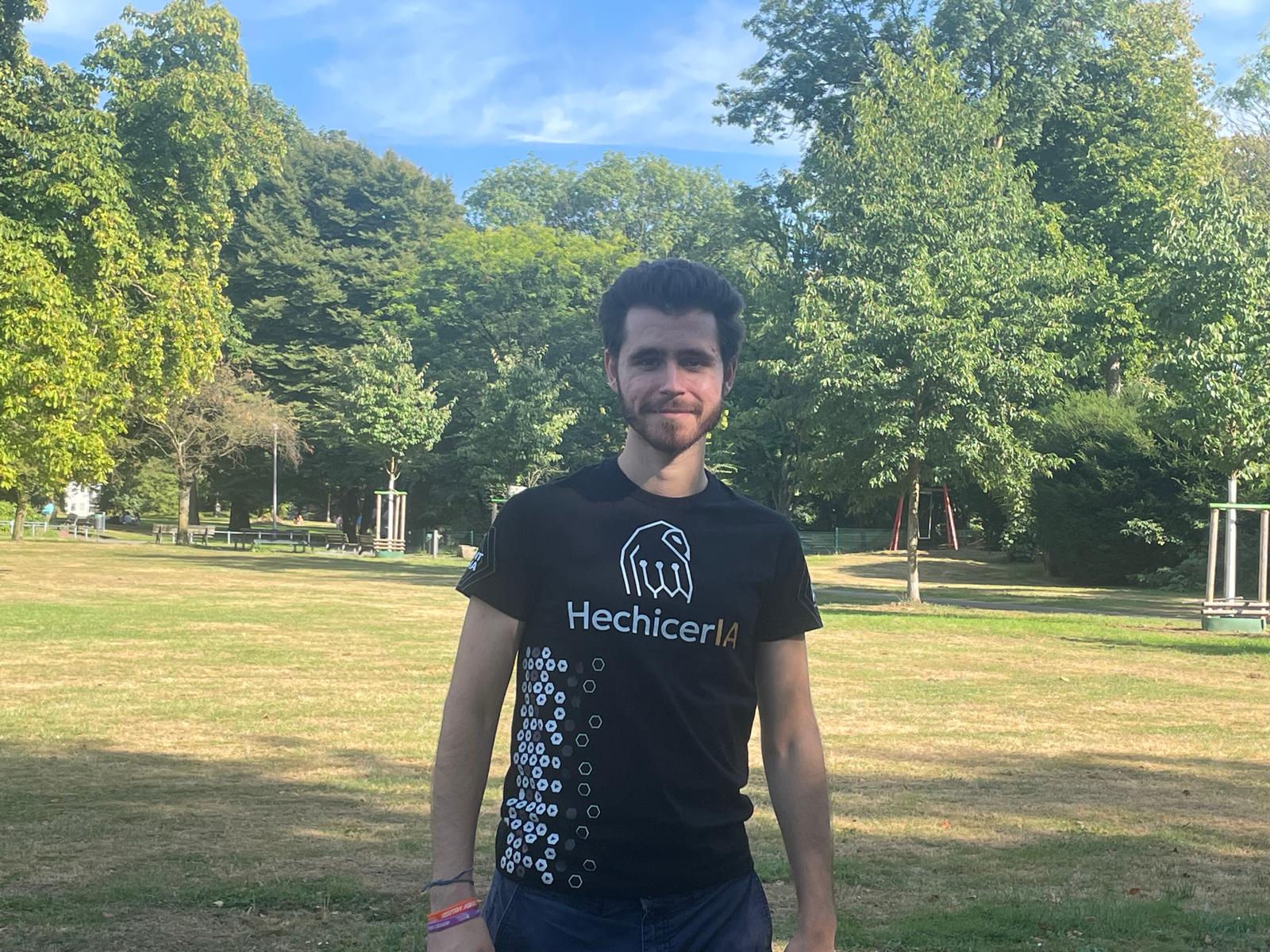 Álvaro Sáez durante la Gamescom de Colonia 2025.