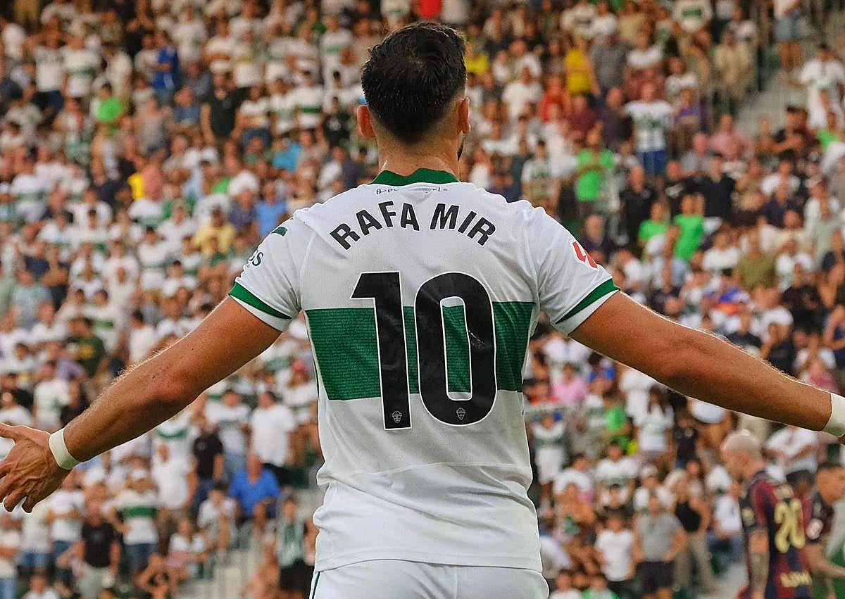 Imagen secundaria 1 - Imágenes del encuentro.