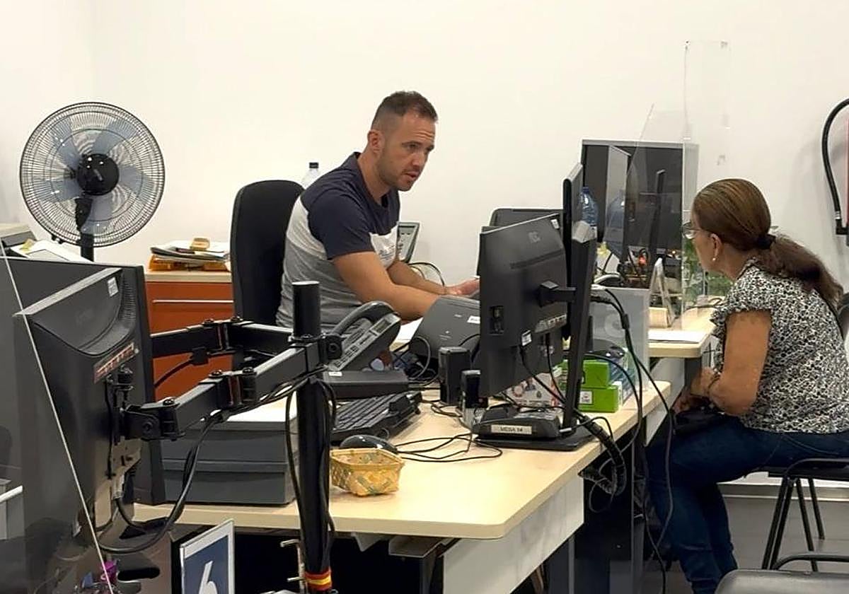 Las OMAC del Centro, Altabix, Francesc Cantó y Poeta Miguel Hernández ya ofrecen de nuevo servicios de atención ciudadana.