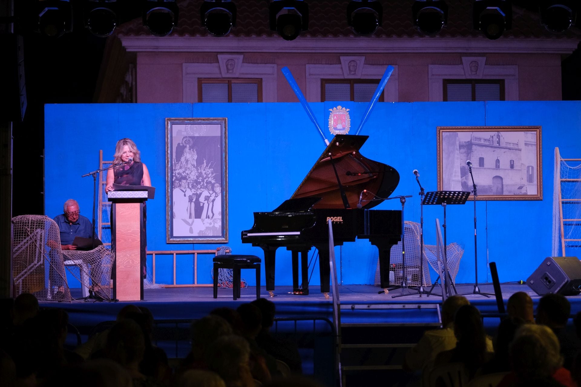 El pregón y el engalanado de calles marcan el inicio de las fiestas del Raval Roig