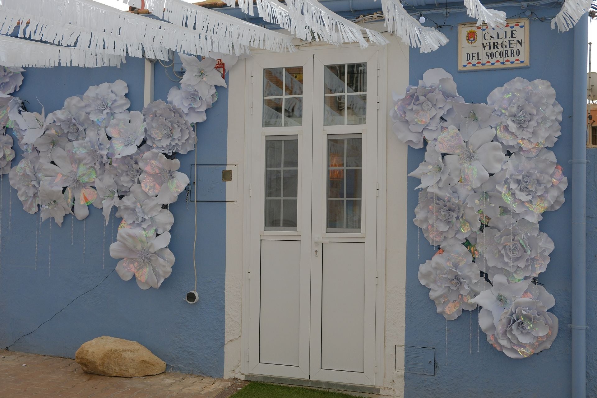 El pregón y el engalanado de calles marcan el inicio de las fiestas del Raval Roig