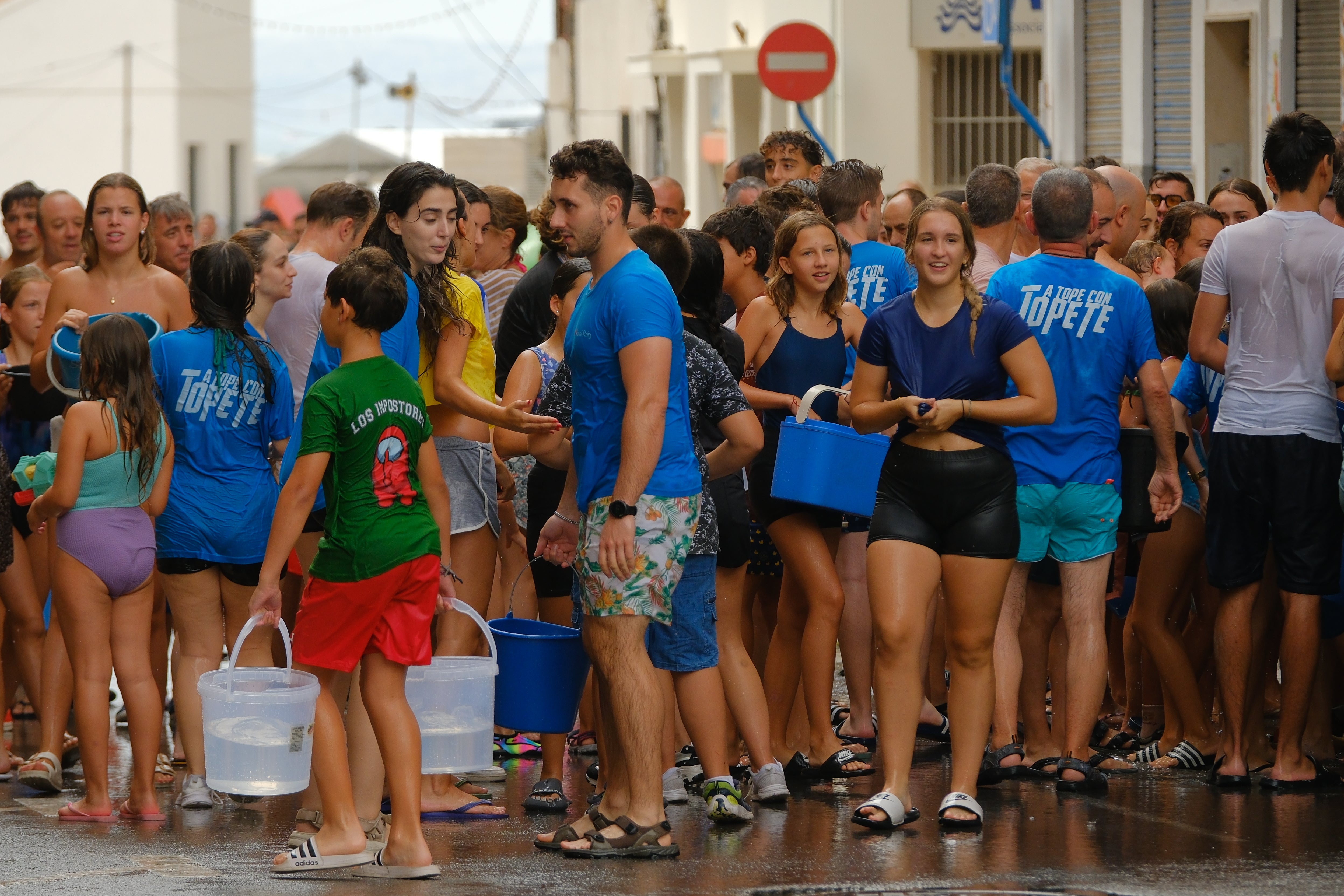 Diversión a cubazos en el Raval Roig