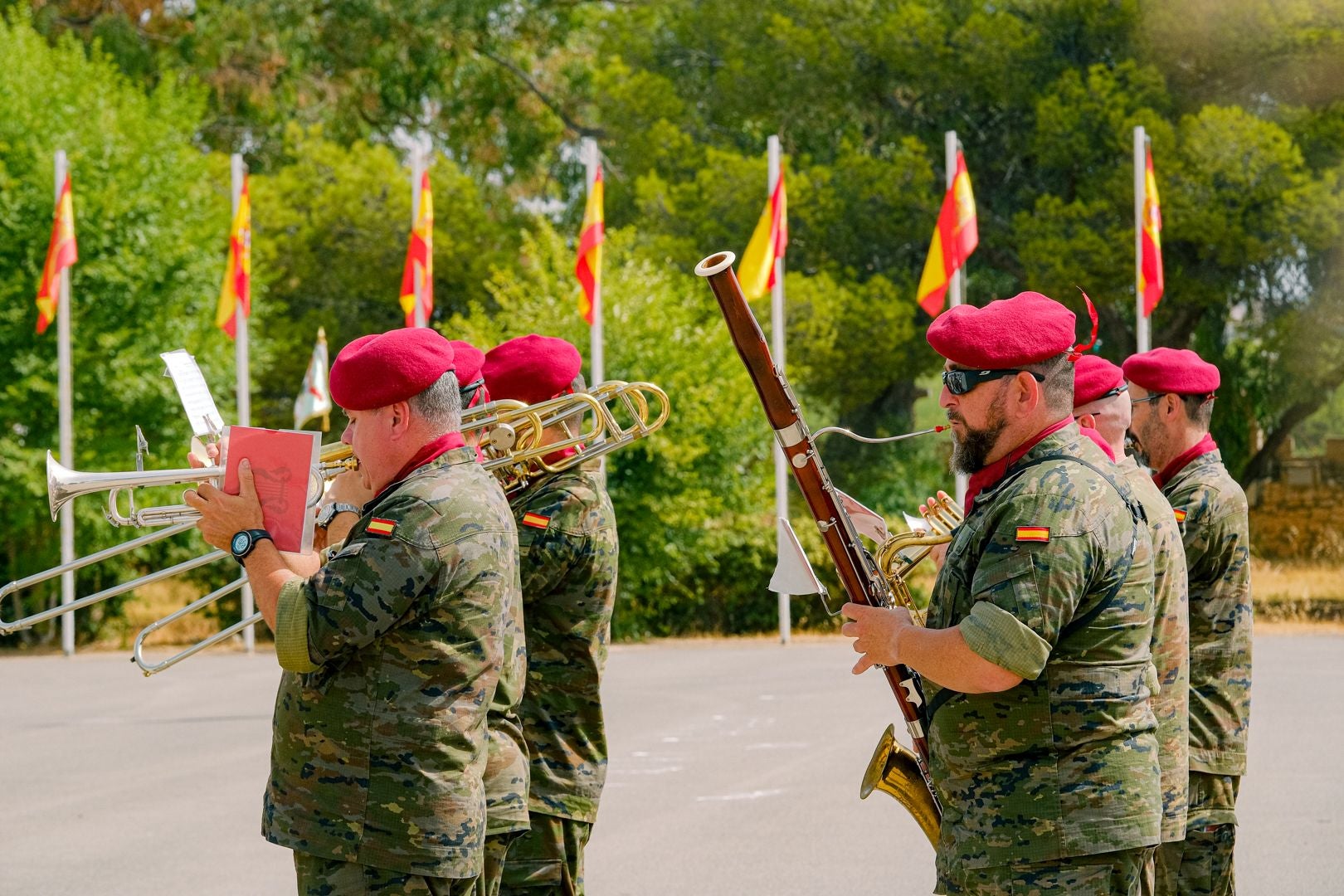 La toma de mando del nuevo líder del MOE, en imágenes