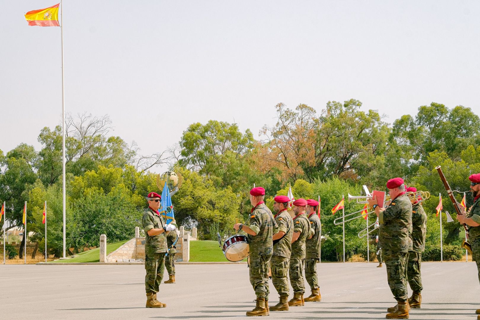 La toma de mando del nuevo líder del MOE, en imágenes