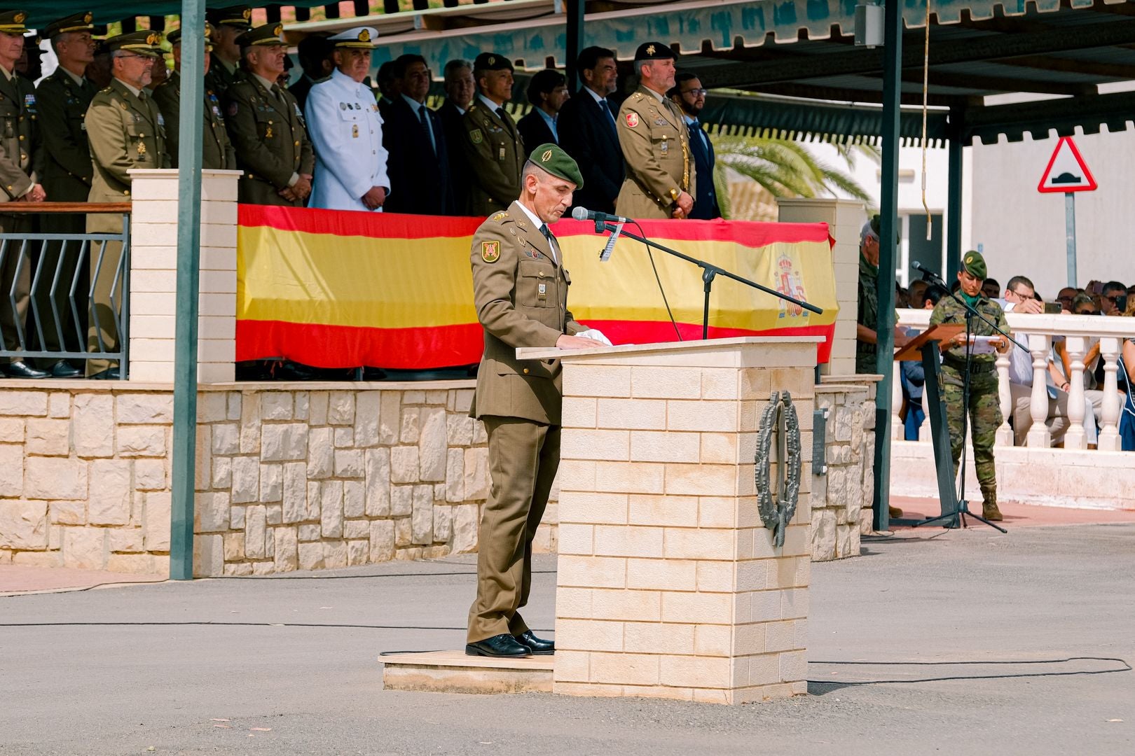 La toma de mando del nuevo líder del MOE, en imágenes