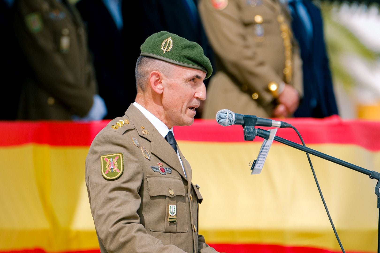 La toma de mando del nuevo líder del MOE, en imágenes