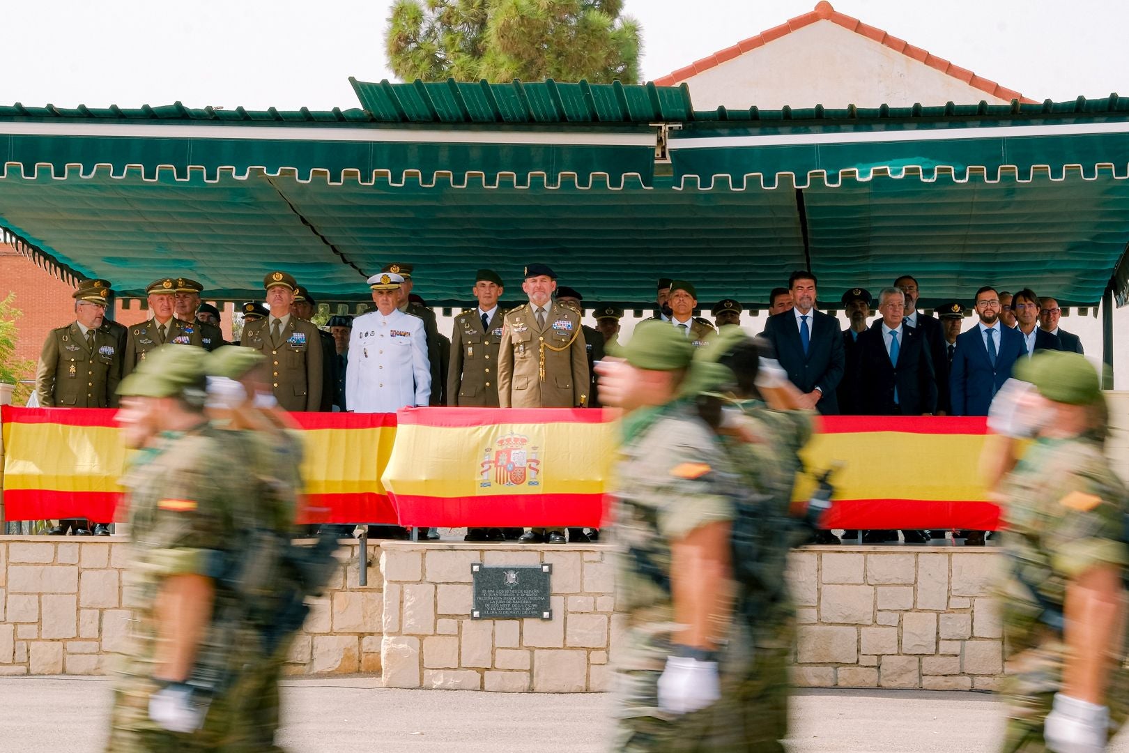La toma de mando del nuevo líder del MOE, en imágenes