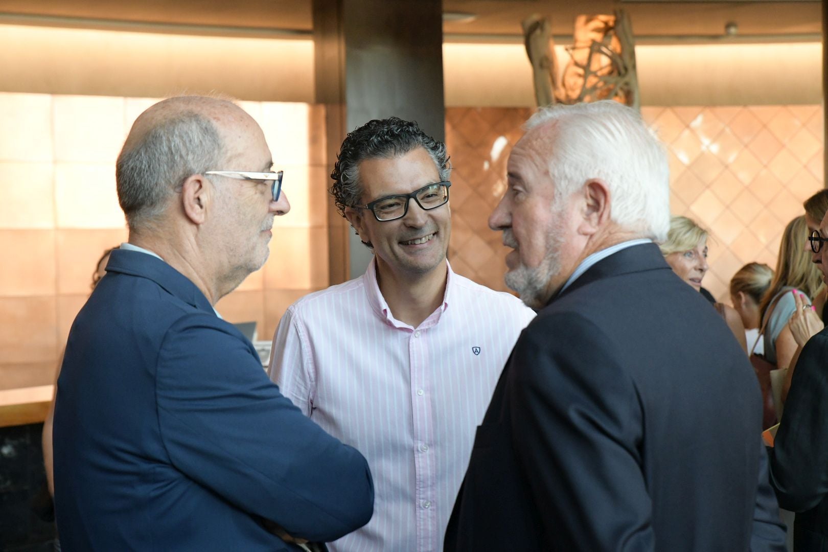 La jornada sobre absentismo laboral celebrada en Elche, en imágenes