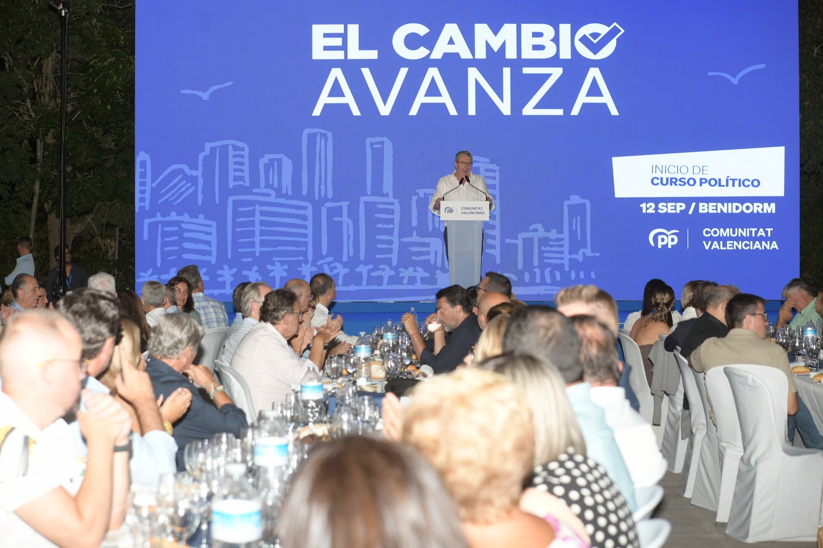 El PPCV cuelga el cartel de &#039;no hay billetes&#039; en el inicio de curso