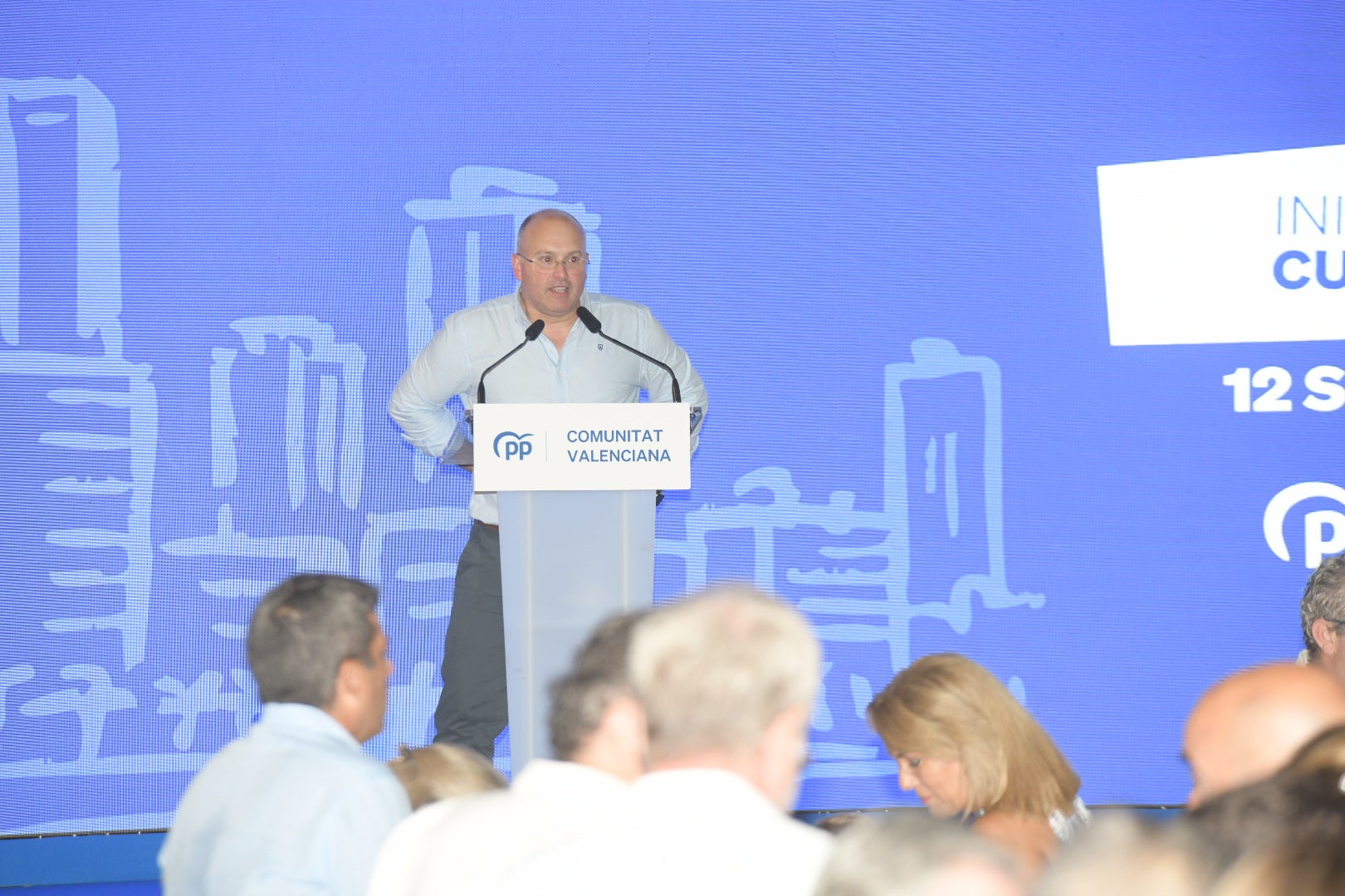 El PPCV cuelga el cartel de &#039;no hay billetes&#039; en el inicio de curso