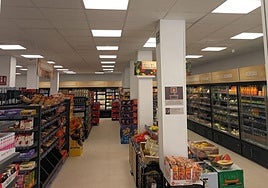 Interior del nuevo supermercado.
