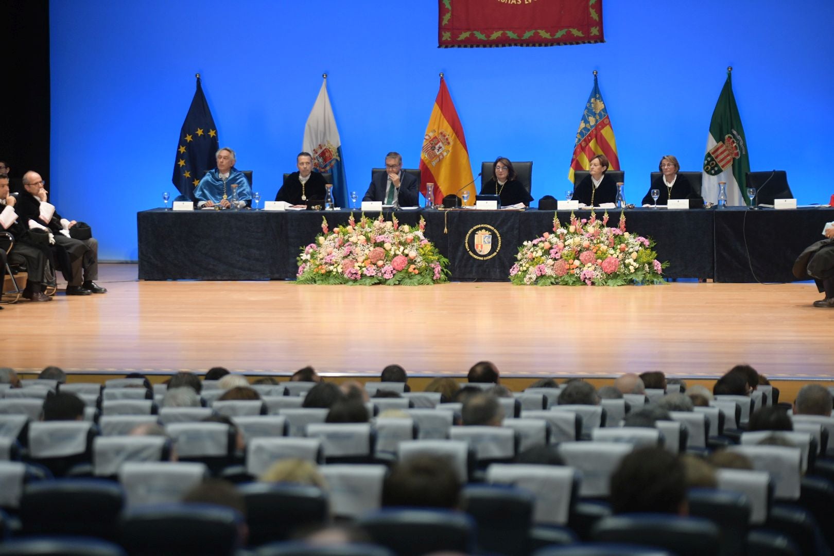 La apertura de curso en la Universidad de Alicante, foto a foto