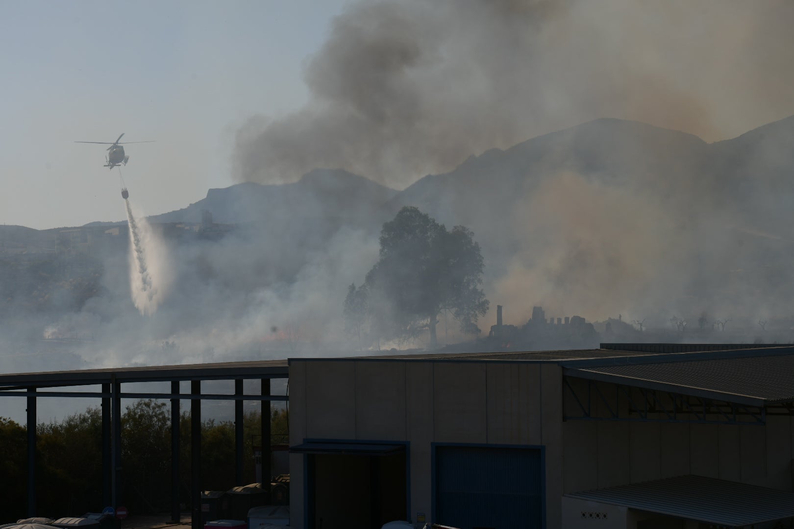 El incendio forestal de Alicante, en imágenes