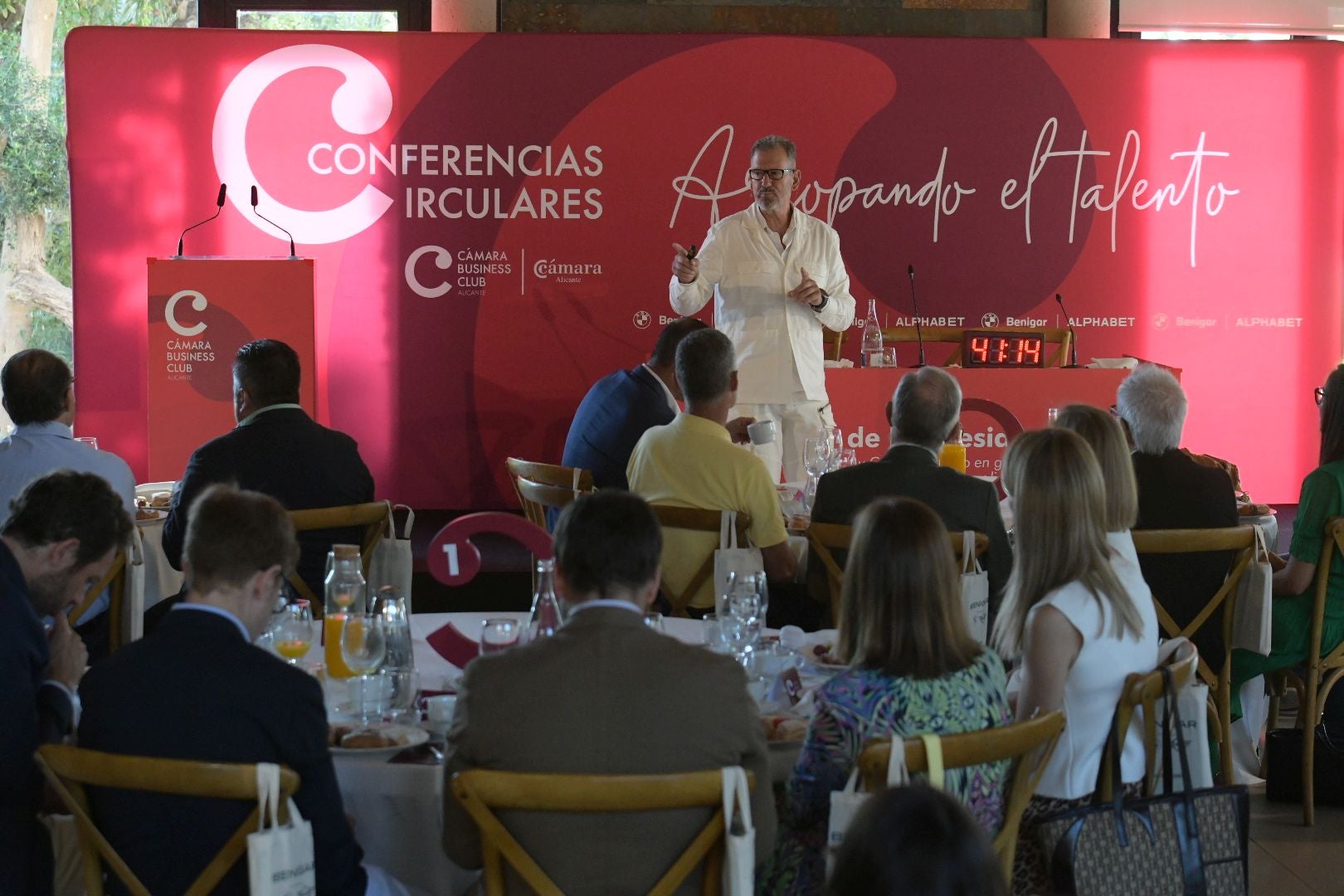 El miedo y el deber, lo que mueve a un Tedax cuando va a desactivar una bomba