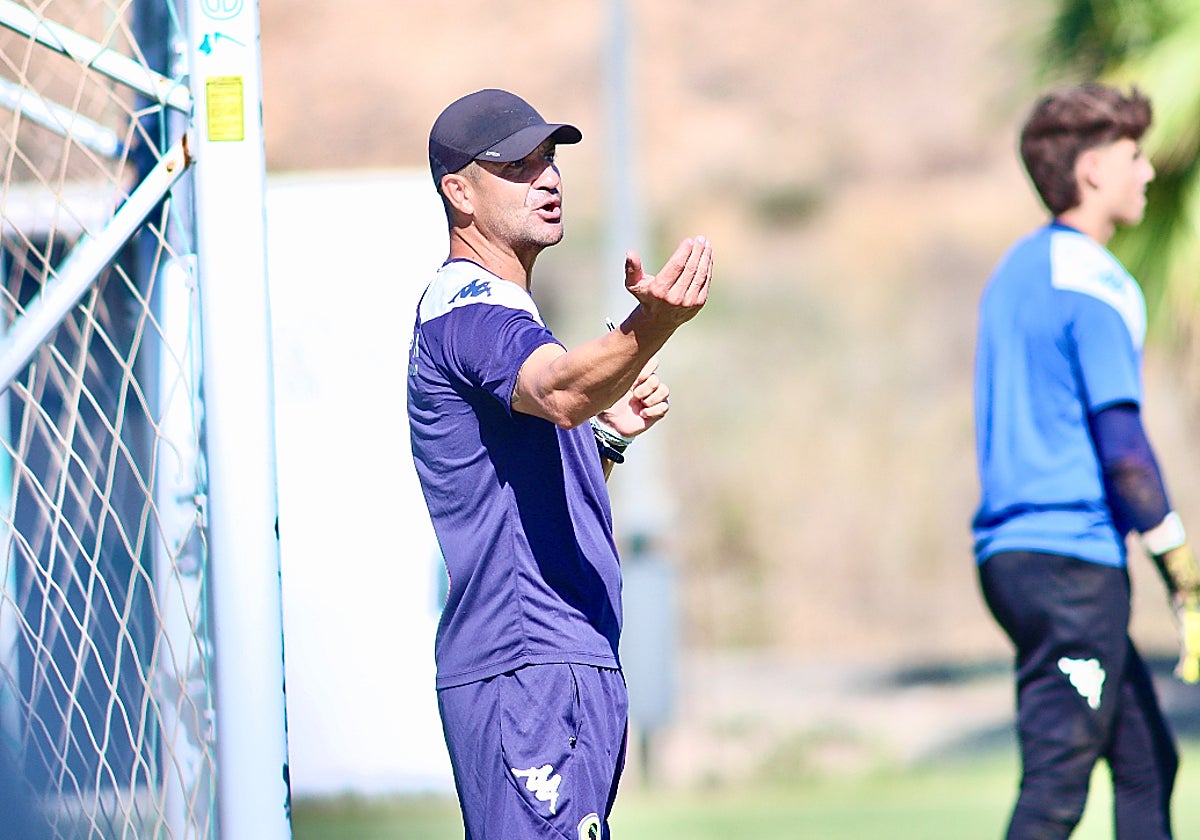 Rubén Torrecilla, durante un entrenamiento en Fontcalent.