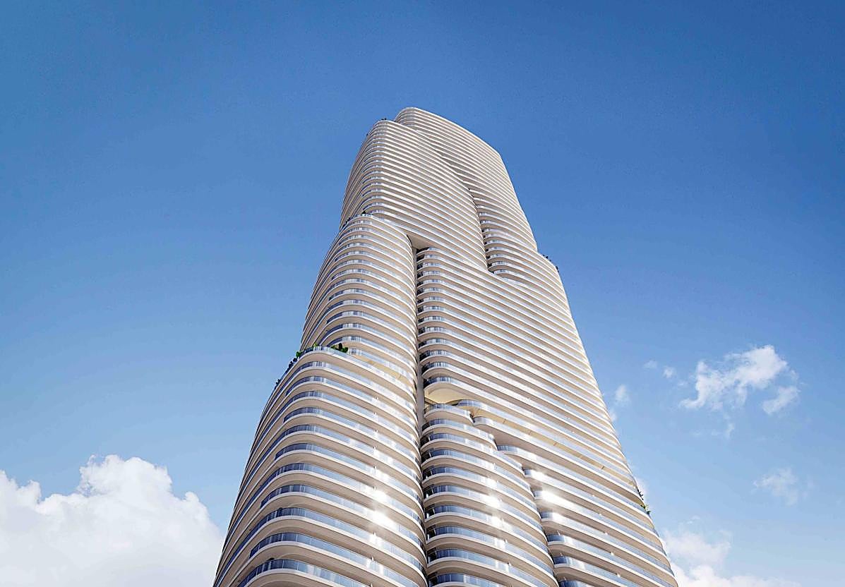 Imagen principal - El rascacielos residencial más alto de Europa estará en Benidorm: 230 metros, 64 plantas y precios de hasta 3,4 millones por piso